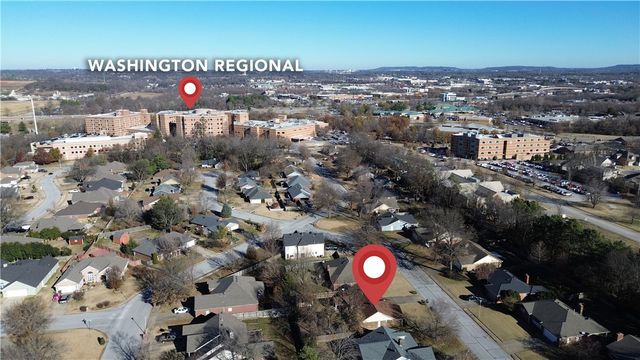2961 N John Wayne Drive, Fayetteville, AR 72703