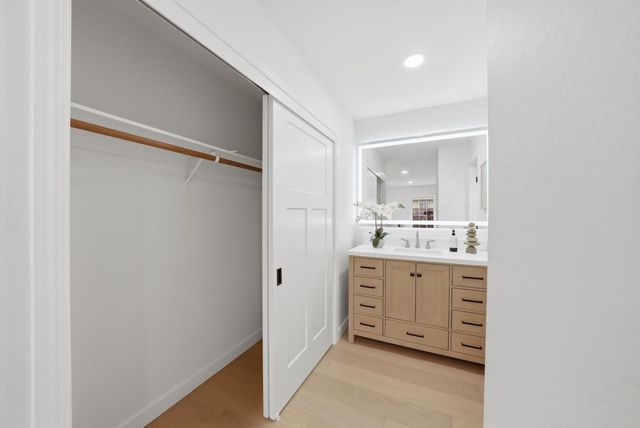 5343 Hounds Estate, San Jose, CA 95135