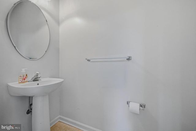 76 ALEXIS DR, Newark, DE 19702