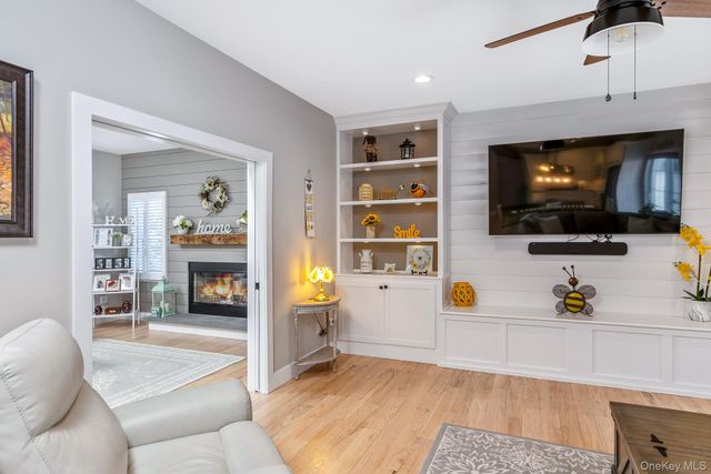 6 Mastro Court, Baiting Hollow, NY 11933