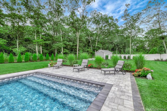 6 Mastro Court, Baiting Hollow, NY 11933