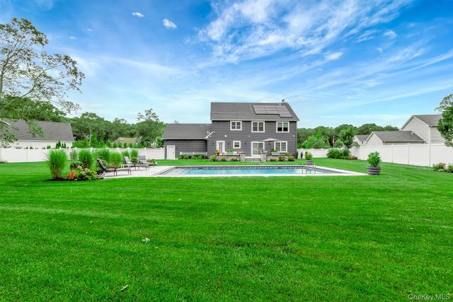 6 Mastro Court, Baiting Hollow, NY 11933