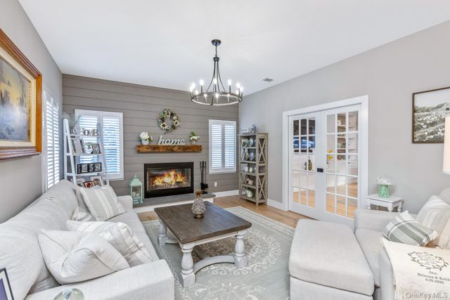 6 Mastro Court, Baiting Hollow, NY 11933