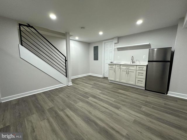 1742 LYMAN PL NE, Washington, DC 20002