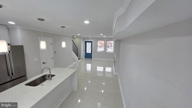 1742 LYMAN PL NE, Washington, DC 20002