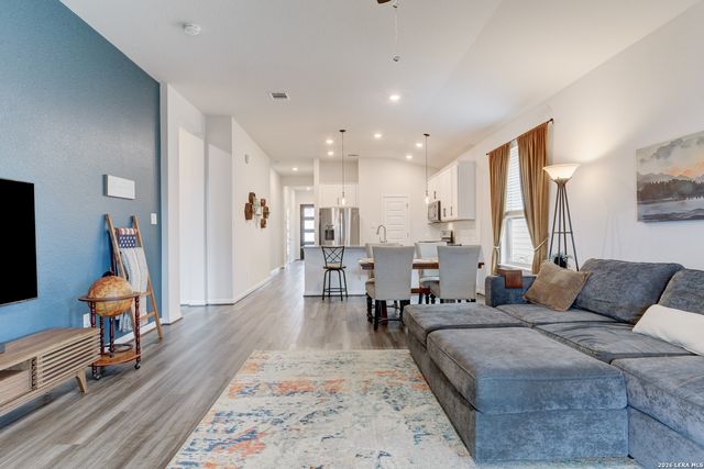 4807 Night Herder, St Hedwig, TX 78152