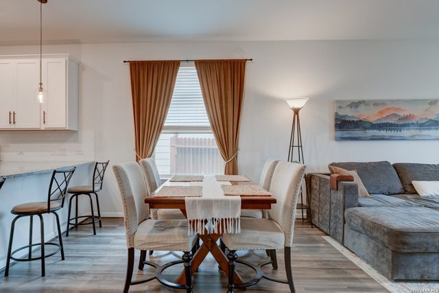 4807 Night Herder, St Hedwig, TX 78152