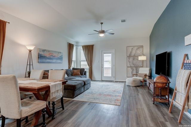 4807 Night Herder, St Hedwig, TX 78152