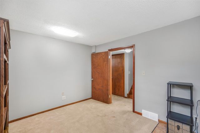 1310 20th Street, Ames, IA 50010