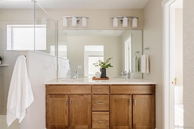 6166 N Dallas Way, Denver, CO 80238