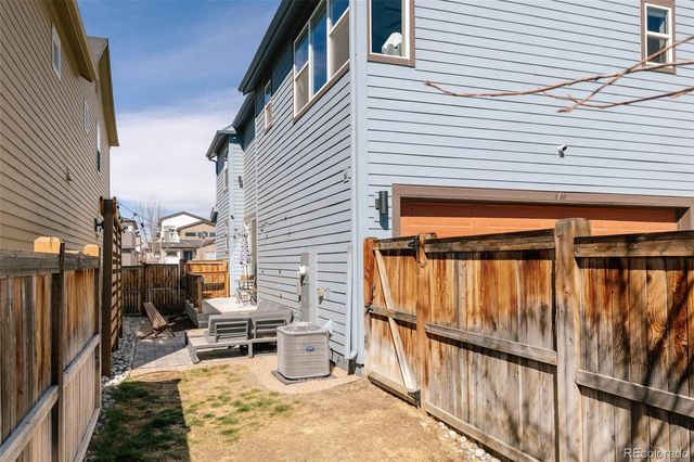 6166 N Dallas Way, Denver, CO 80238