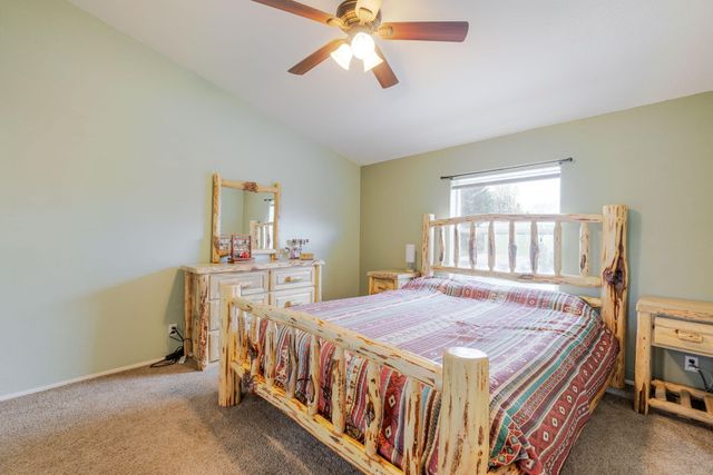 2051 NE Uintah Court, Redmond, OR 97756