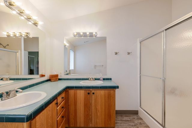 2051 NE Uintah Court, Redmond, OR 97756