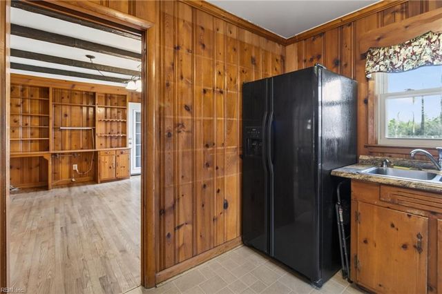 3321 Lawrence DR, Carrsville, VA 23315