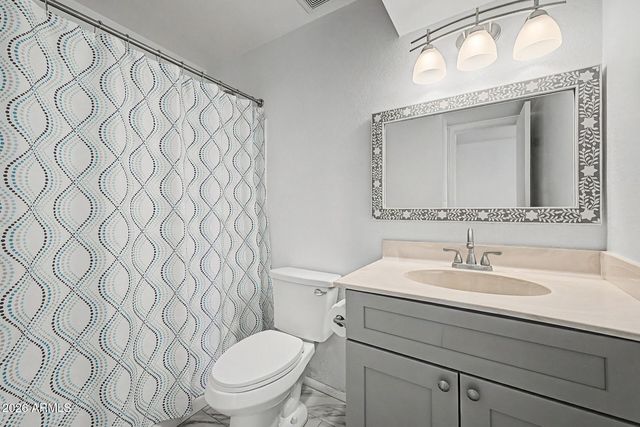 701 W EMELITA Avenue, Mesa, AZ 85210