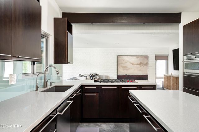 3127 N 60TH Street, Phoenix, AZ 85018