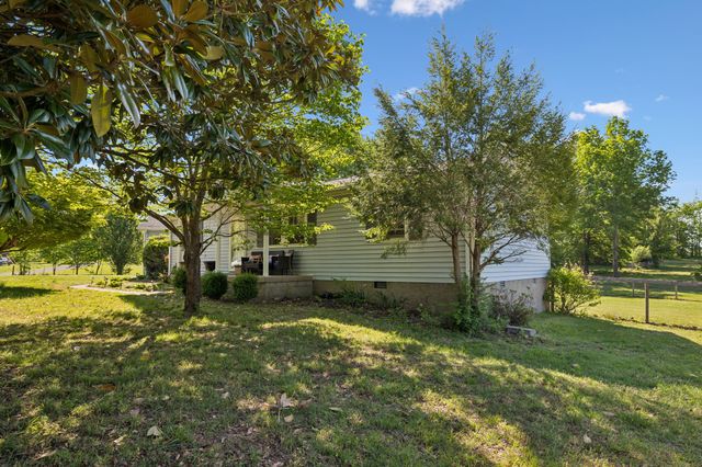 417 William Dr, Pleasant View, TN 37146
