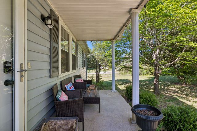 417 William Dr, Pleasant View, TN 37146