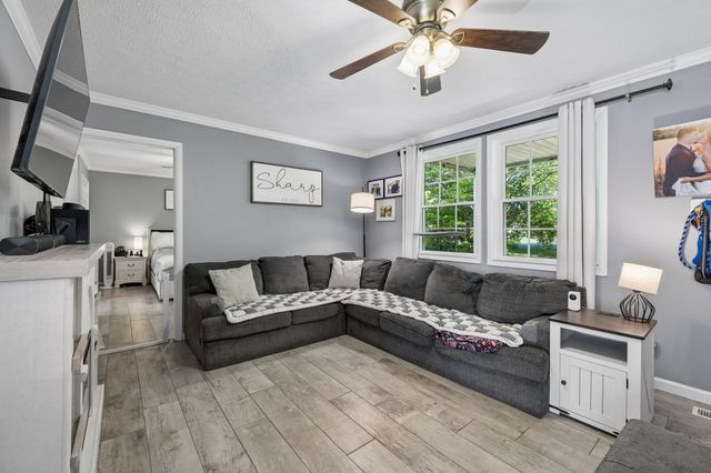 417 William Dr, Pleasant View, TN 37146
