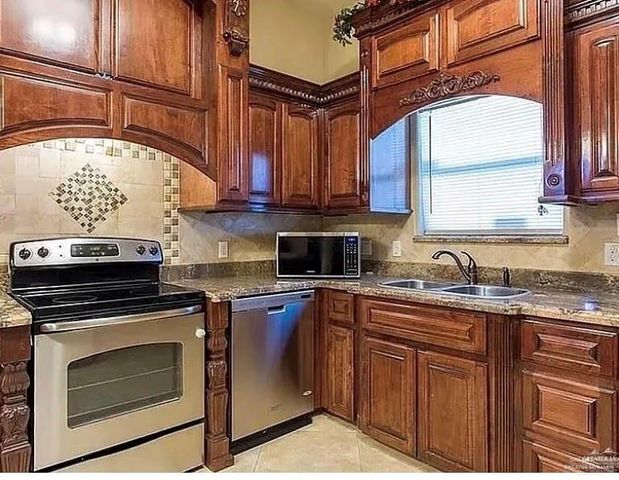 2613 Fairmont Avenue, Mcallen, TX 78504