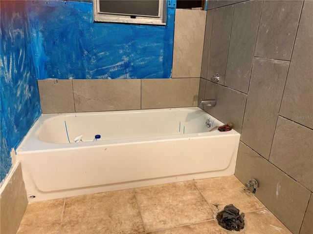 9302 SE MARICAMP ROAD, Ocala, FL 34472