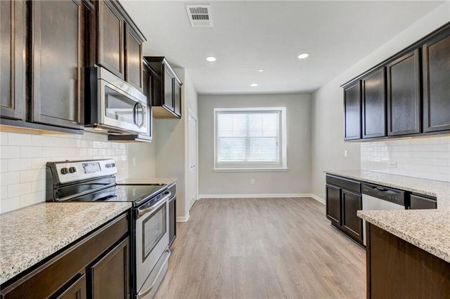 516 E Slaughter LN 2301, Austin, TX 78744