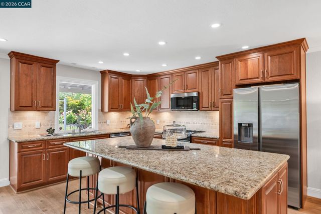 9 JULIANNE COURT, Walnut Creek, CA 94595
