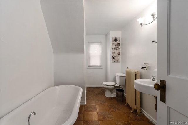 1735 LINCOLNSHIRE Drive, Detroit, MI 48203