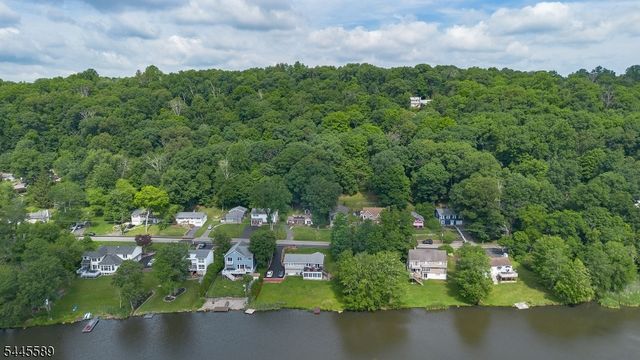 112 Seneca Lake Rd, Sparta Twp., NJ 07871
