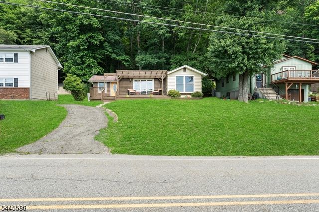112 Seneca Lake Rd, Sparta Twp., NJ 07871