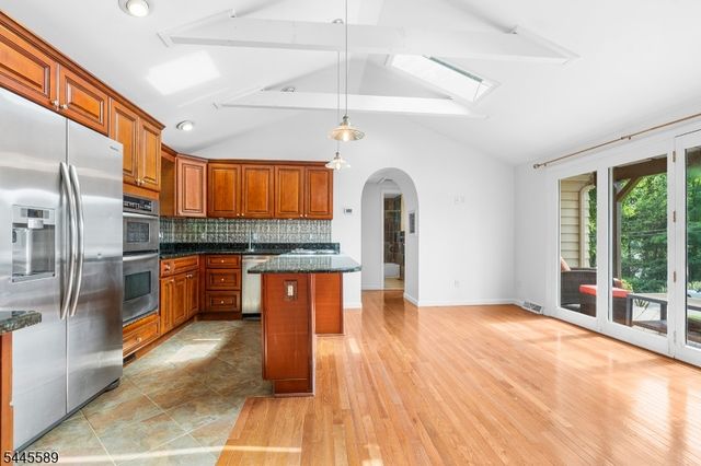 112 Seneca Lake Rd, Sparta Twp., NJ 07871