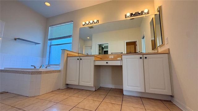 1643 BONITA BLUFF COURT, Ruskin, FL 33570