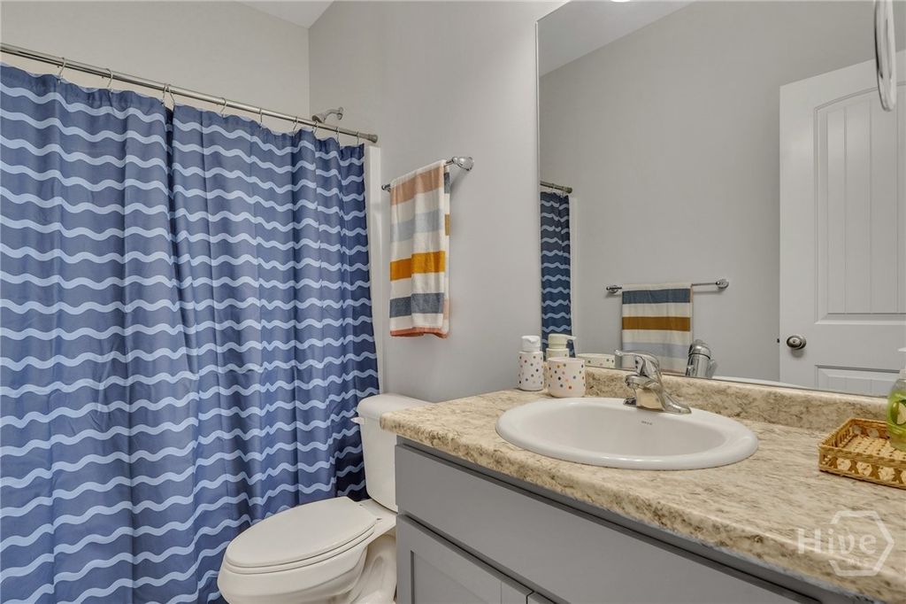 Image 6 of property listing at 153 Orkney Road, Savannah, GA 31407