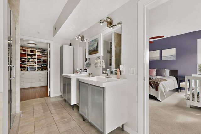 4040 N Hall Street 201, Dallas, TX 75219