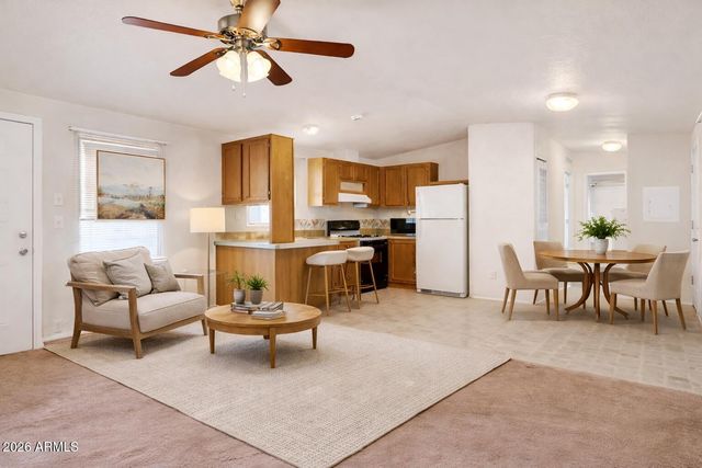 301 S SIGNAL BUTTE Road 827, Apache Junction, AZ 85120