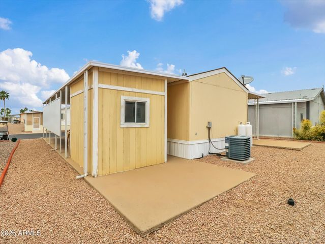 301 S SIGNAL BUTTE Road 827, Apache Junction, AZ 85120
