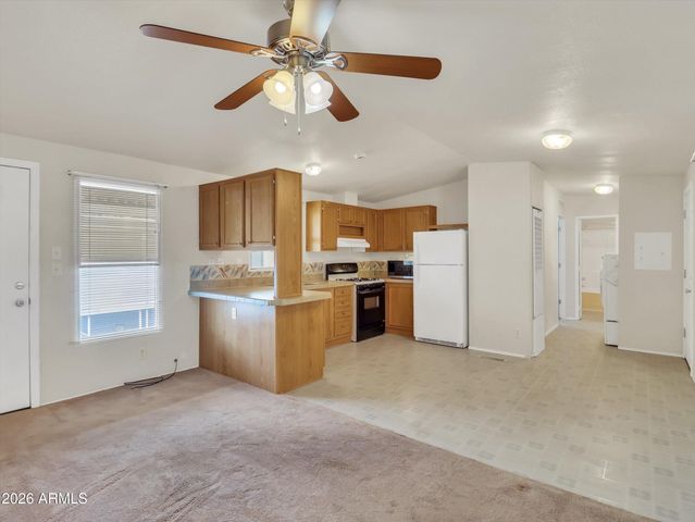 301 S SIGNAL BUTTE Road 827, Apache Junction, AZ 85120