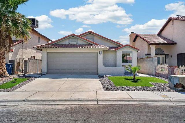 2521 Charteroak Street, Las Vegas, NV 89108