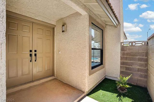 2521 Charteroak Street, Las Vegas, NV 89108