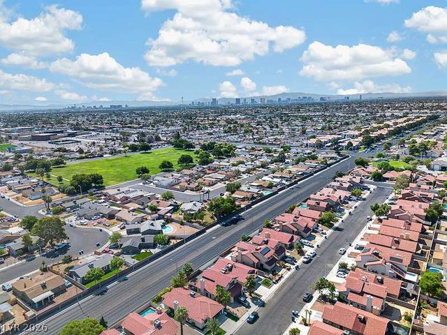 2521 Charteroak Street, Las Vegas, NV 89108