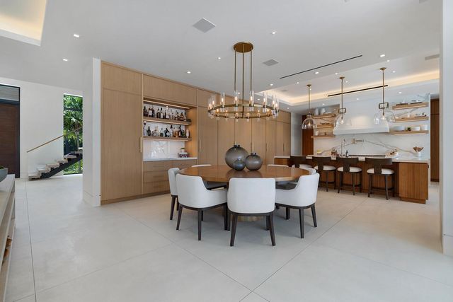2423 Castilla Isle, Fort Lauderdale, FL 33301