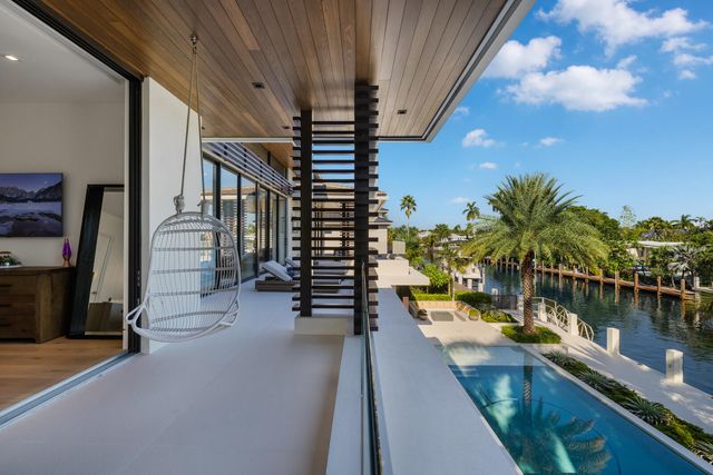 2423 Castilla Isle, Fort Lauderdale, FL 33301