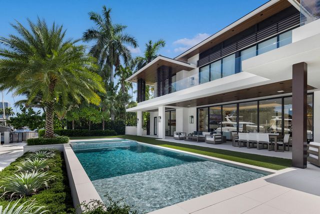 2423 Castilla Isle, Fort Lauderdale, FL 33301