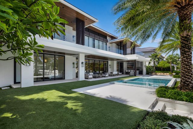 2423 Castilla Isle, Fort Lauderdale, FL 33301