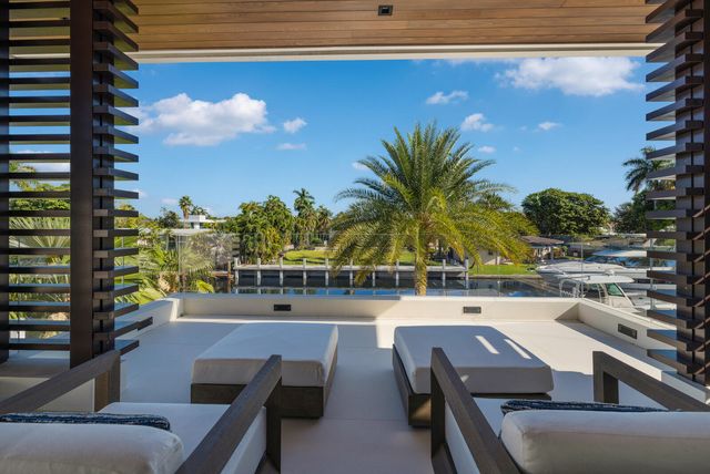 2423 Castilla Isle, Fort Lauderdale, FL 33301