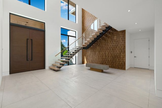 2423 Castilla Isle, Fort Lauderdale, FL 33301