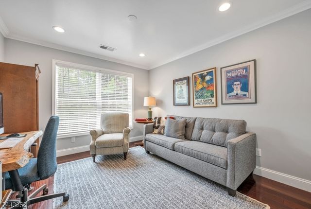 94 Heather Ln, Wyckoff Twp., NJ 07481