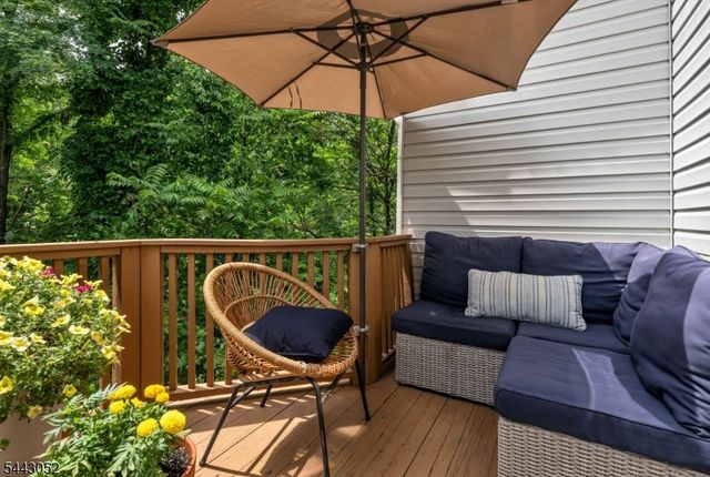 94 Heather Ln, Wyckoff Twp., NJ 07481