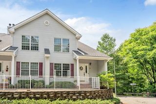 94 Heather Ln, Wyckoff Twp., NJ 07481