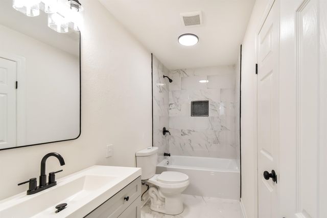 4318 CREEKBED CV, Memphis, TN 38141